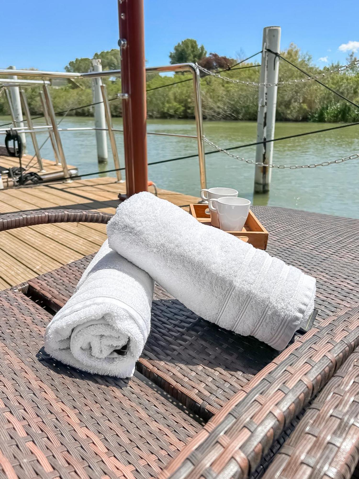 Sejour Unique Sur Un Bateau "Marius" Ξενοδοχείο Vauvert Εξωτερικό φωτογραφία